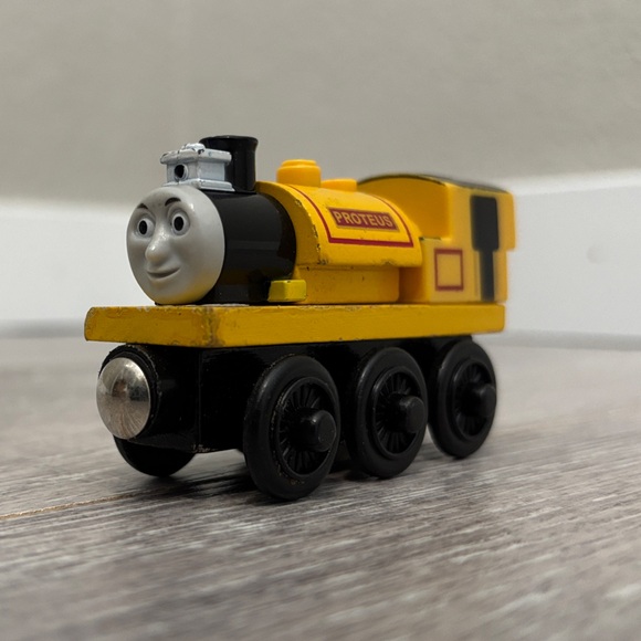 Wooden Light Up Proteus - Picture 2 of 6